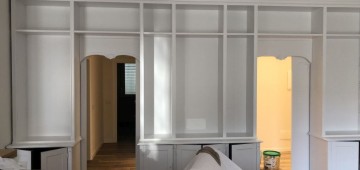 LIBRERIA IN LEGNO VERNICIATA CON SMALTO ALL'ACQUA SATINATO